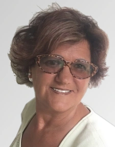 Nadine LAGRANGE