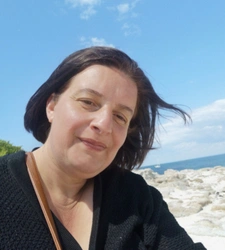 Caroline GALLAND